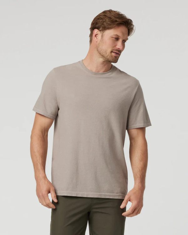 V1012WAL_FA24_M_ECOMM_TOPS_FRONT_2