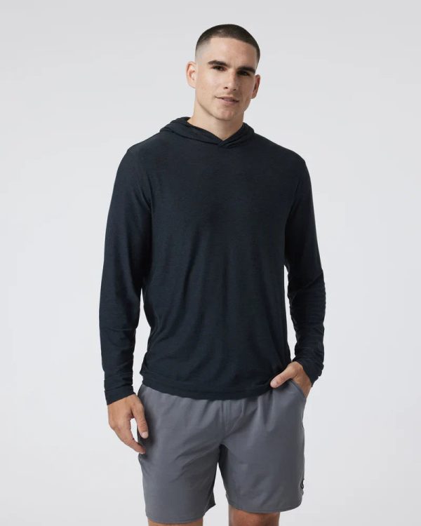 V1019HBK_FA24_M_ECOMM_TOPS_FRONT_TOPS_8