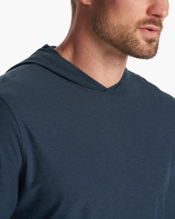 V1019HNV_FA23_M_ECOMM_TOPS_DETAIL_6