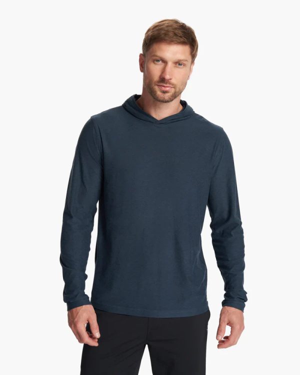 V1019HNV_FA23_M_ECOMM_TOPS_FRONT_TOPS_2