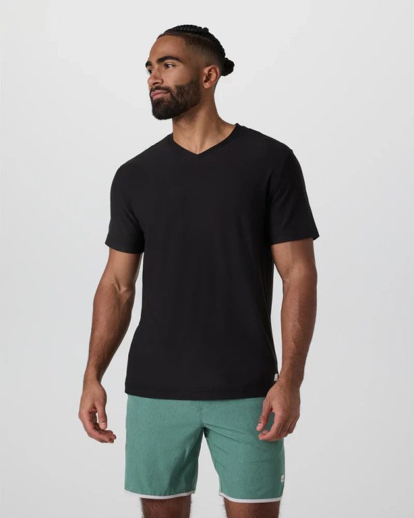 V1032BLK_SP25_M_ECOMM_TOPS_FRONT_1_034cc7b9-aa6a-414c-bd35-3ff7628afed3