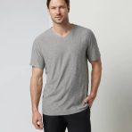 V1032HTG_FA24_M_ECOMM_TOPS_FRONT_7_351fc926-0e05-4817-bf57-1cdc787ecf1e