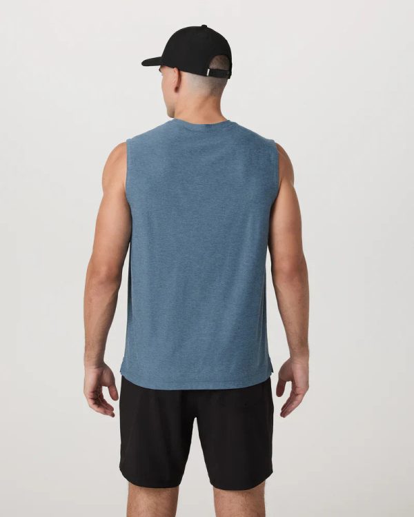 V1043HPB_FA25_M_ECOMM_TOPS_BACK_4