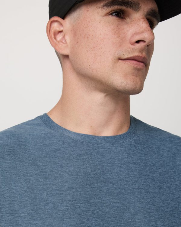 V1043HPB_FA25_M_ECOMM_TOPS_DETAIL_8