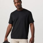 V1098HBK_FA25_M_ECOMM_TOPS_FRONT_4