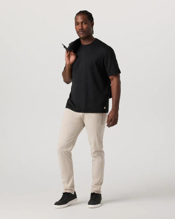 V1098HBK_FA25_M_ECOMM_TOPS_FULL_6