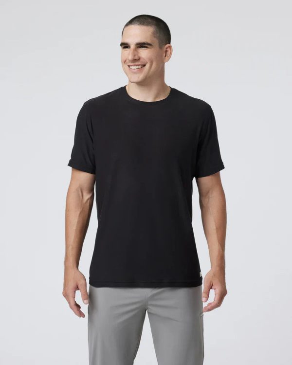 V126BLK_FA24_M_ECOMM_TOPS_FRONT_TOPS_7