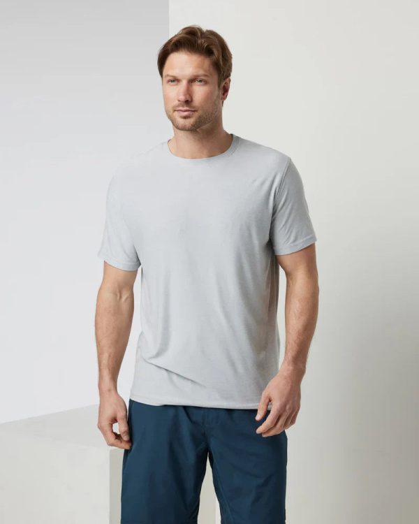 V126HPT_FA24_M_ECOMM_TOPS_FRONT_TOPS_6