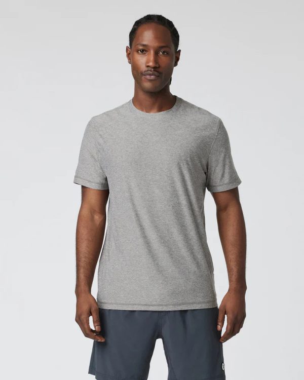 V126HTG_FA24_M_ECOMM_TOPS_FRONT_2