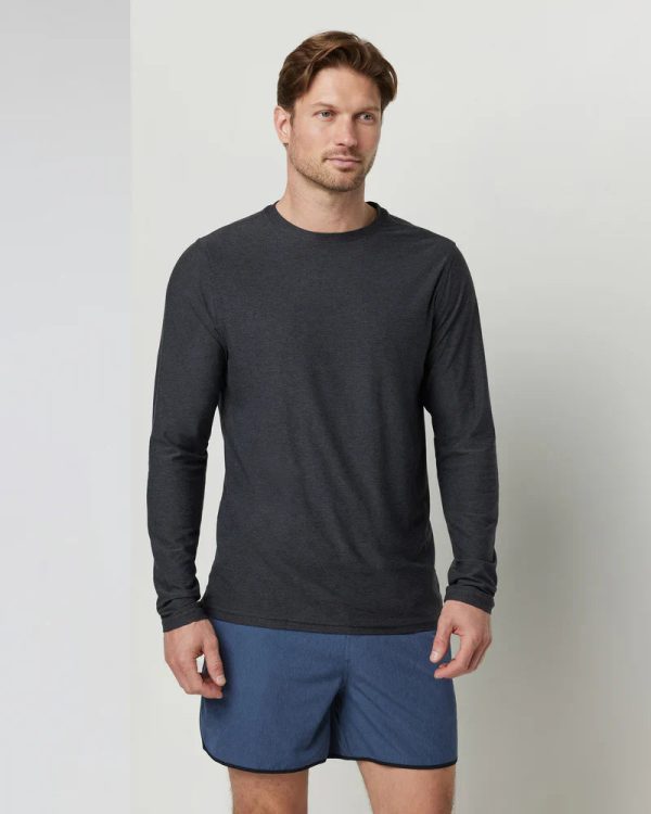 V178HCC_FA24_M_ECOMM_TOPS_FRONT_5
