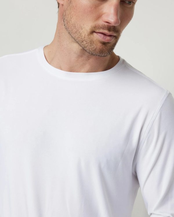 V178WHT_FA24_M_ECOMM_TOPS_DETAIL_16