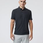 V188HCC_FA24_M_ECOMM_TOPS_FRONT_3