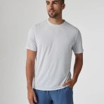 V195FGR_FA24_M_ECOMM_TOPS_FRONT_2