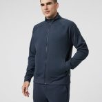 V2013HMD_FA24_M_ECOMM_fleece_FRONT_2