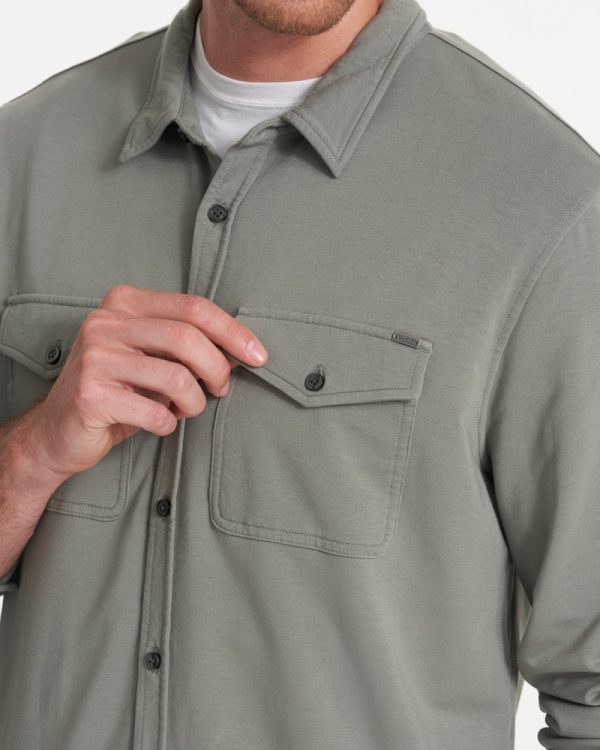 V281STY_SP23_M_ECOMM_FLEECE_DETAIL_3721_1x1_b7b8280e-233a-4683-a732-f282ff54b7f9