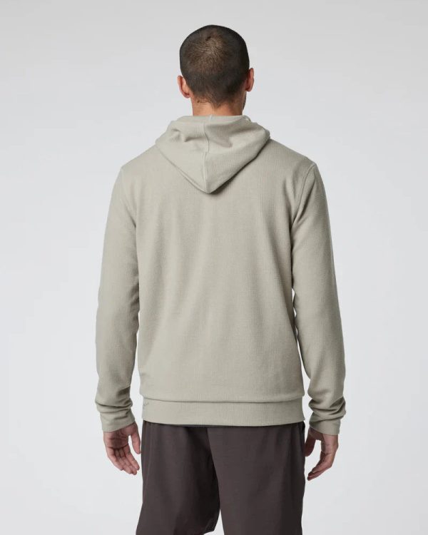 V282TOT_FA24_M_ECOMM_fleece_BACK_5