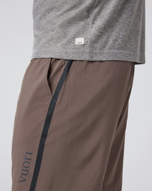 V3007FSL_SP24_M_ECOMM_BOTTOMS_DETAIL_9