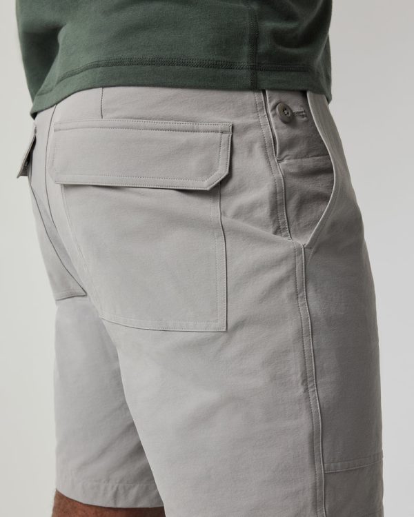 V3014SII_FA24_M_ECOMM_SHORTS_DETAIL_6