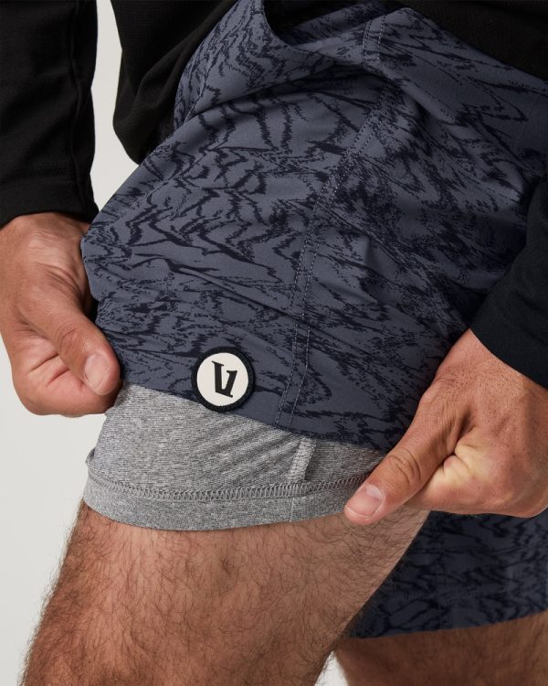 V302MLS_FA25_M_ECOMM_BOTTOMS_DETAIL_11_64f5585b-1484-4213-8f15-22d3b68a05f0