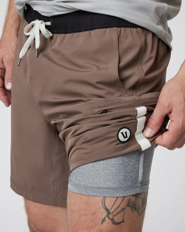 V3040FSL_FA24_M_ECOMM_SHORTS_DETAIL_6