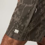 V3070RPX_FA25_M_ECOMM_BOTTOMS_DETAIL_8