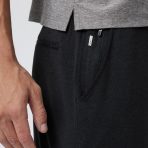V344HBK_FA24_M_ECOMM_SHORTS_DETAIL_13_1