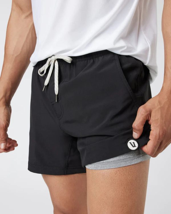 V367BLK_FA24_M_ECOMM_SHORTS_DETAIL_16