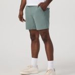 V379-SMSH_FA25_M_ECOMM_BOTTOMS_SIDE_4