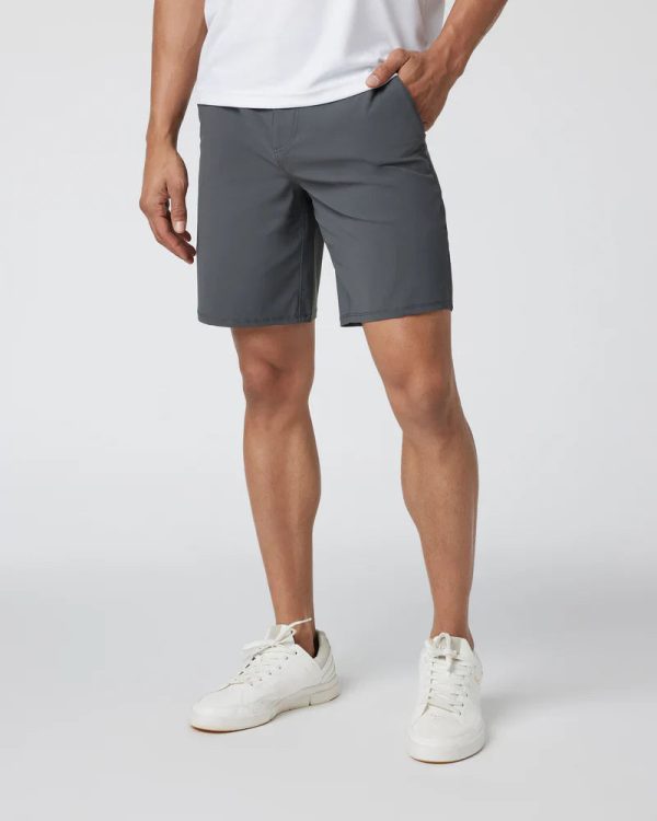 V379CCL_FA24_M_ECOMM_SHORTS_FRONT_ALT_BOTTOMS_9