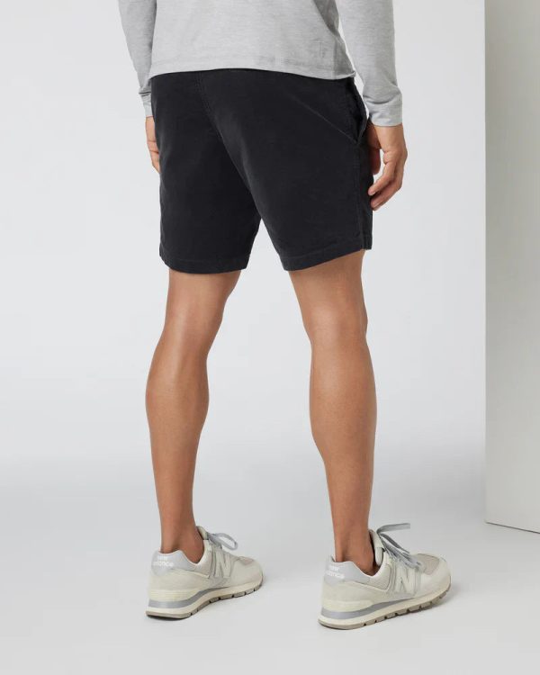 V385CCL_FA24_M_ECOMM_SHORTS_BACK_5