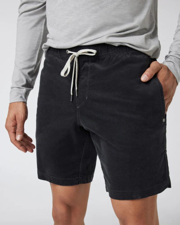 V385CCL_FA24_M_ECOMM_SHORTS_DETAIL_6