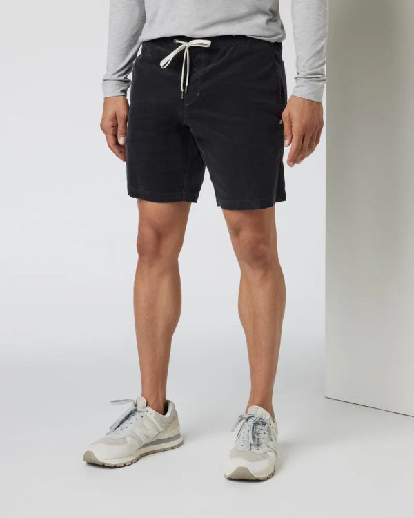 V385CCL_FA24_M_ECOMM_SHORTS_SIDE_4
