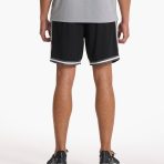 V395BLK_SP23_M_ECOMM_SHORTS_BOTTOM_3156_1X1_b2518d92-35e8-4112-b908-6f5ced05b019
