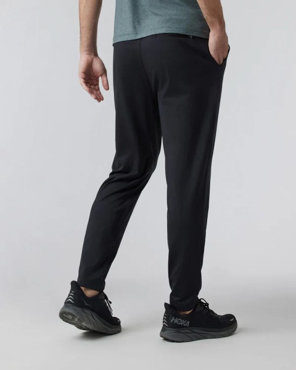 V4020BLK_FA24_M_ECOMM_PANTS_BACK_5