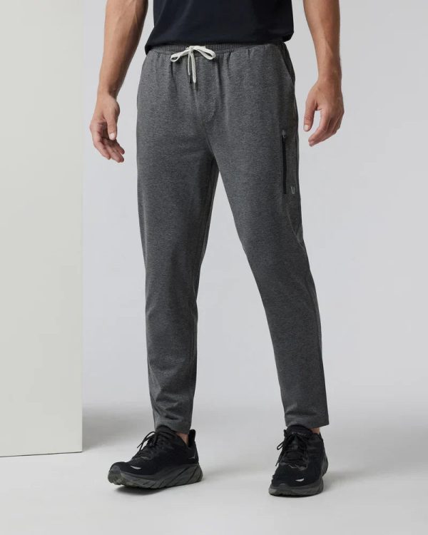 V4020HCC_FA24_M_ECOMM_PANTS_FRONT_1