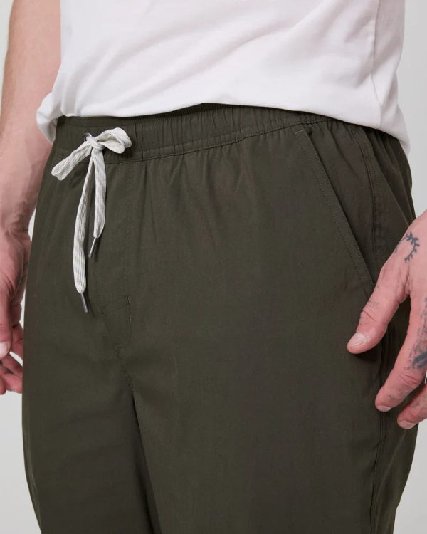 V4029DOR_SP25_M_ECOMM_BOTTOMS_DETAIL_6