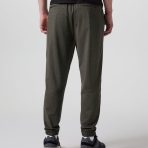 V4049HKL_SP25_M_ECOMM_BOTTOMS_BACK_3