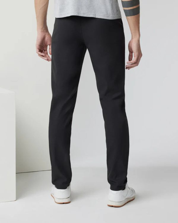 V427-LBLK_FA24_M_ECOMM_PANTS_BACK_4