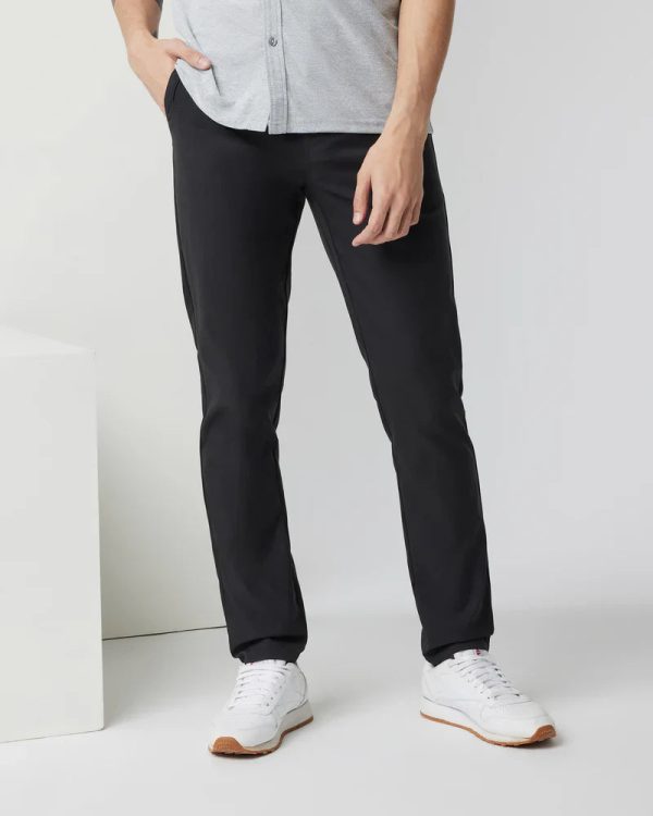 V427-LBLK_FA24_M_ECOMM_PANTS_FULL_2_1