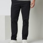 V427BLK_FA24_M_ECOMM_BOTTOMS_FRONT_11_1_7e568a08-c2d5-4579-b416-24d9c610f388