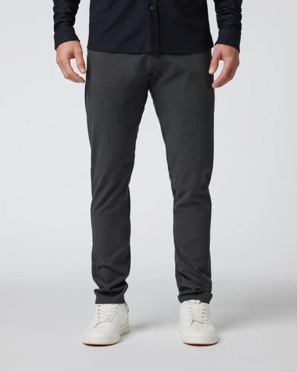 V431CCL_FA24_M_ECOMM_PANTS_FRONT_BOTTOMS_1_41f3a0b3-d9b3-41b9-bcac-e66e965eb441