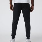 V438HBK_FA24_M_ECOMM_PANTS_BACK_BOTTOMS_22