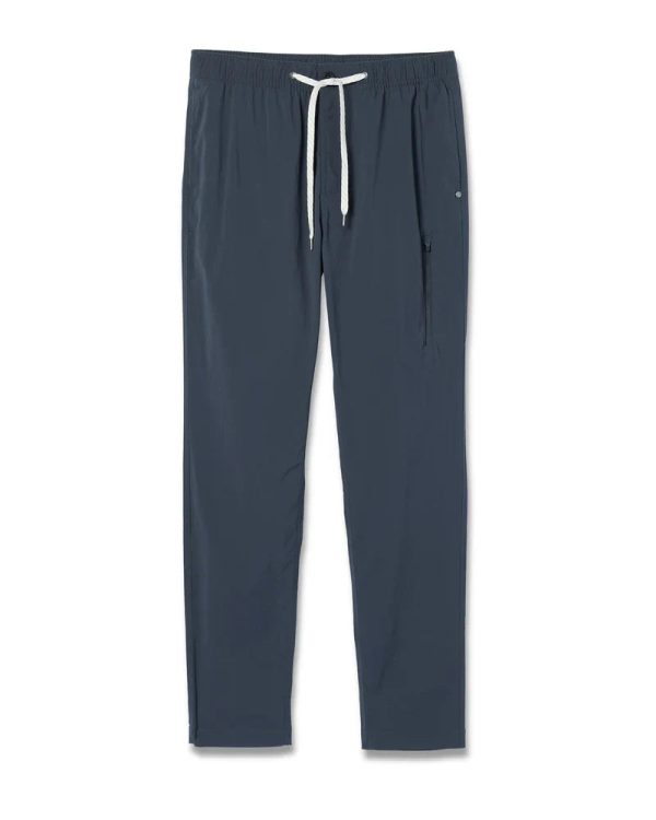 V442NVY_FA24_M_ECOMM_PANTS_PINUP_1