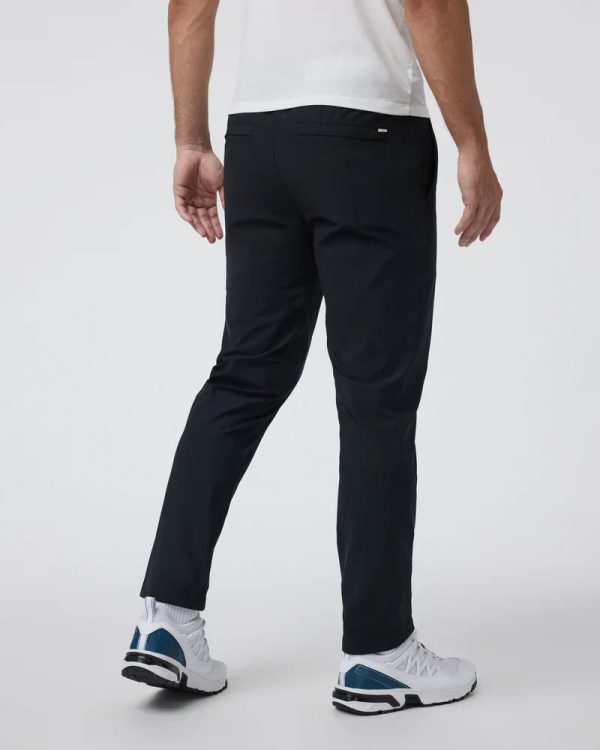 V463BLK_FA24_M_ECOMM_PANTS_BACK_BOTTOMS_16