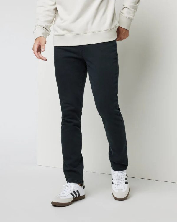 V468BLK_SP24_M_ECOMM_BOTTOMS_SIDE_5