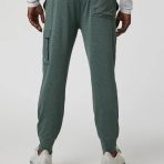 V479HSY_FA24_M_ECOMM_PANTS_BACK_11