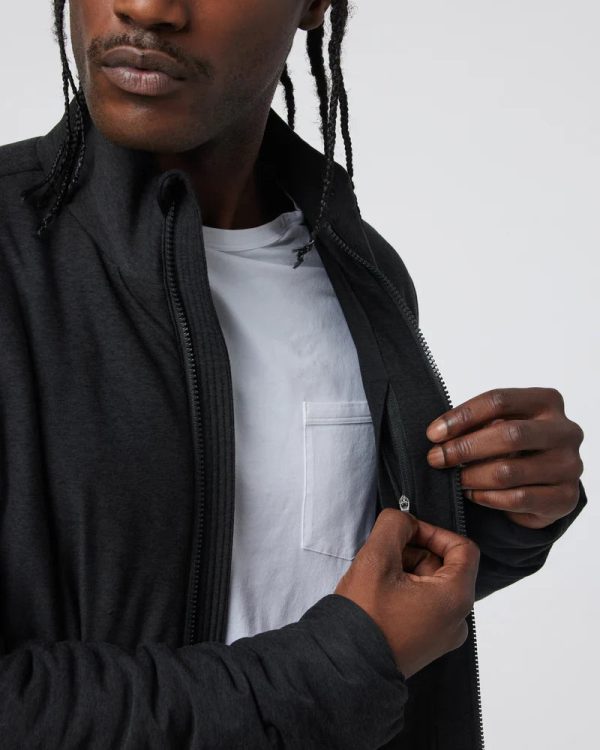 V557HBK_FA24_M_ECOMM_jackets_DETAIL_17