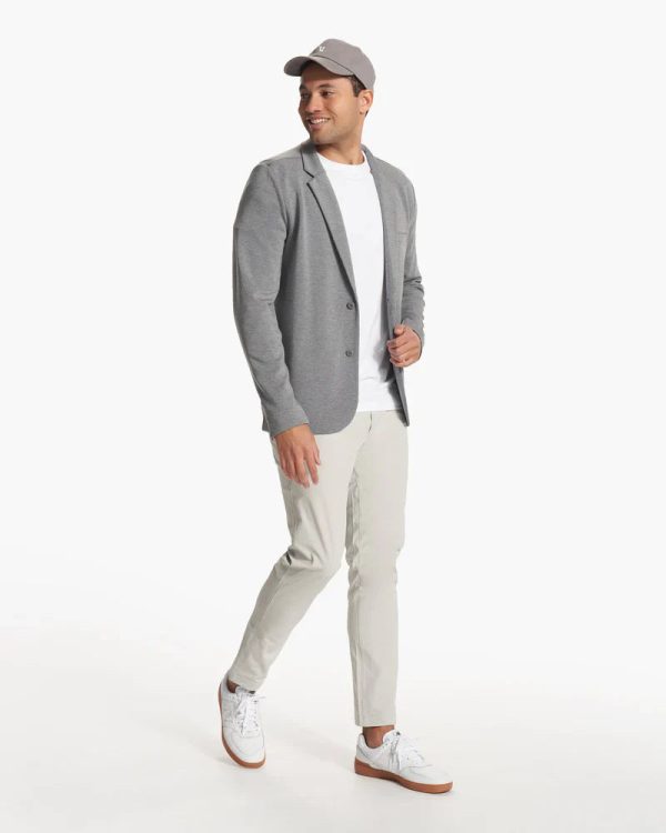 V571HTG_FA23_M_ECOMM_jackets_FULL_4