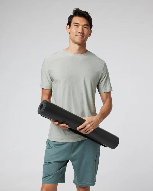 V8003BLK_SP24_UNISEX_ECOMM_misc._axs_FRONT_1