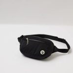 V8008BLK_FA23_UNISEX_ECOMM_bags_FLAT_LAY_1